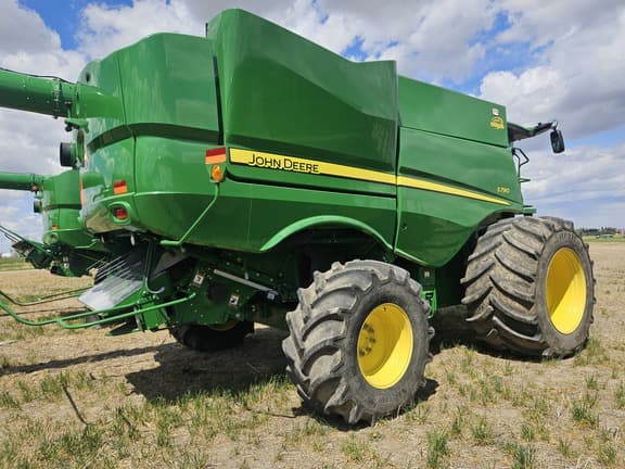 Image of John Deere S790 equipment image 3