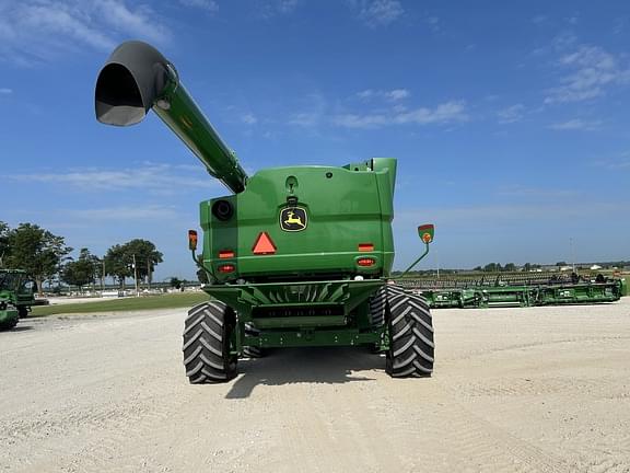 Image of John Deere S790 equipment image 3