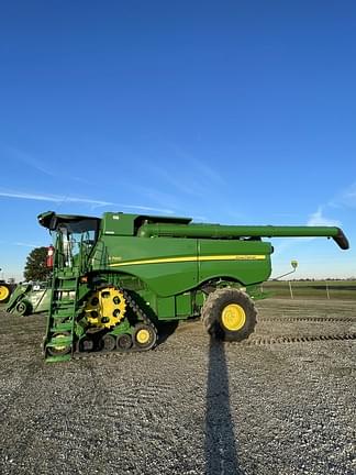 Image of John Deere S790 equipment image 3