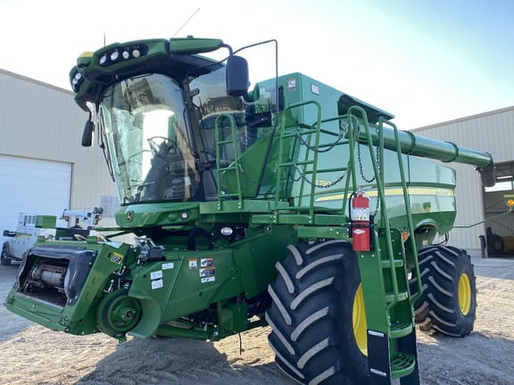 2021 John Deere S790 Equipment Image0