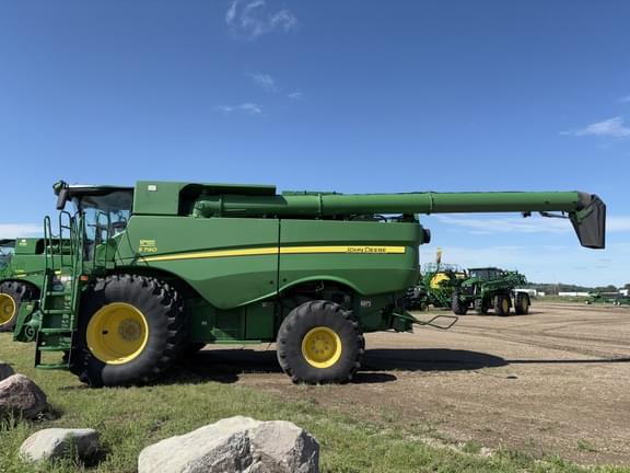 Image of John Deere S790 equipment image 3