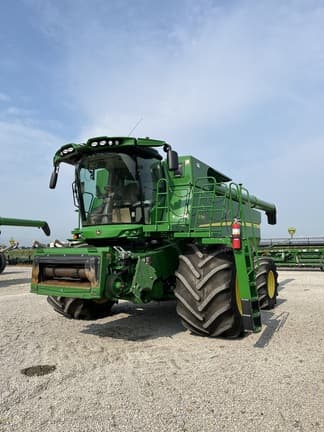 Main image John Deere S790
