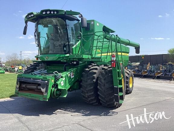 Image of John Deere S790 equipment image 1