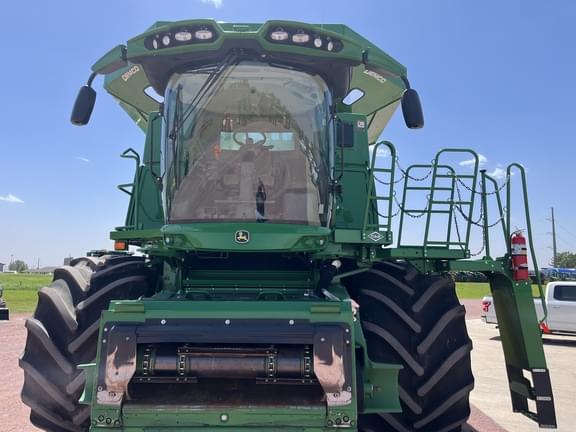 Image of John Deere S790 equipment image 2