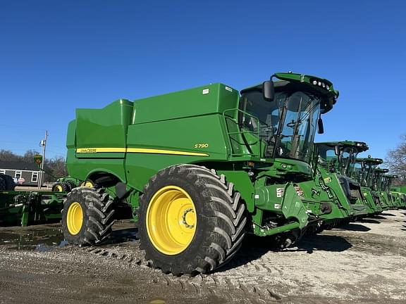 Image of John Deere S790 Primary image