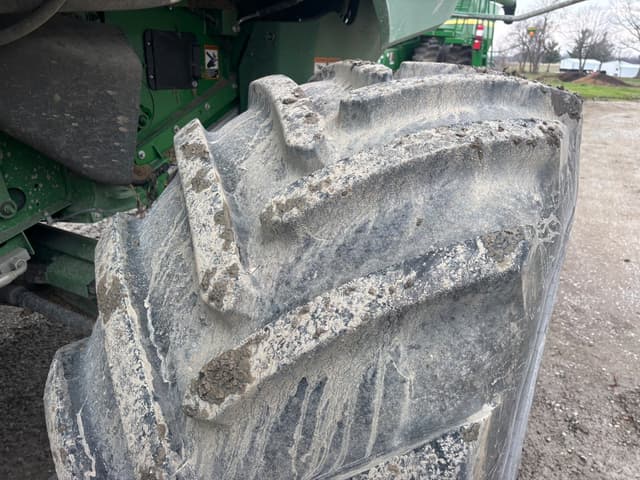 Image of John Deere S790 equipment image 4