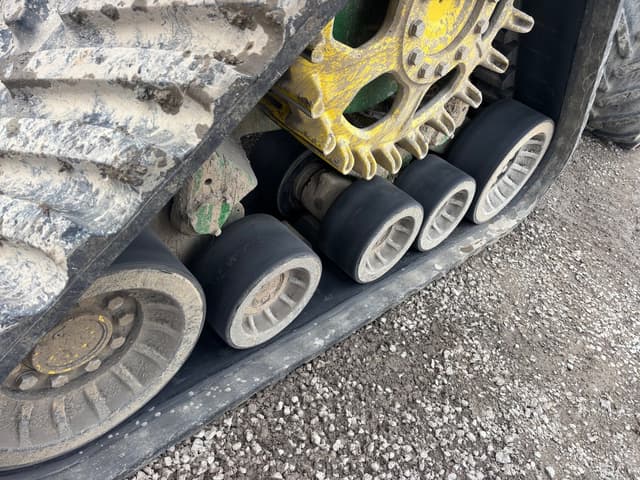 Image of John Deere S790 equipment image 2