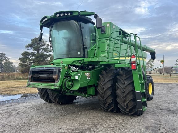 Image of John Deere S790 equipment image 1