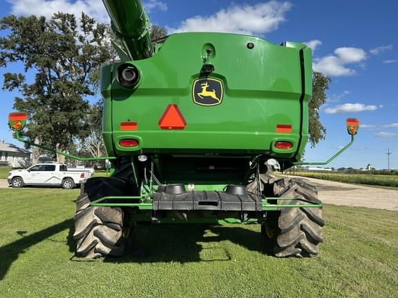 Image of John Deere S790 equipment image 4