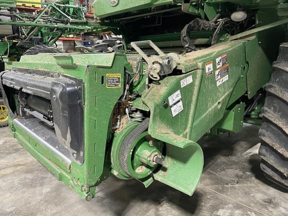 Image of John Deere S790 equipment image 4