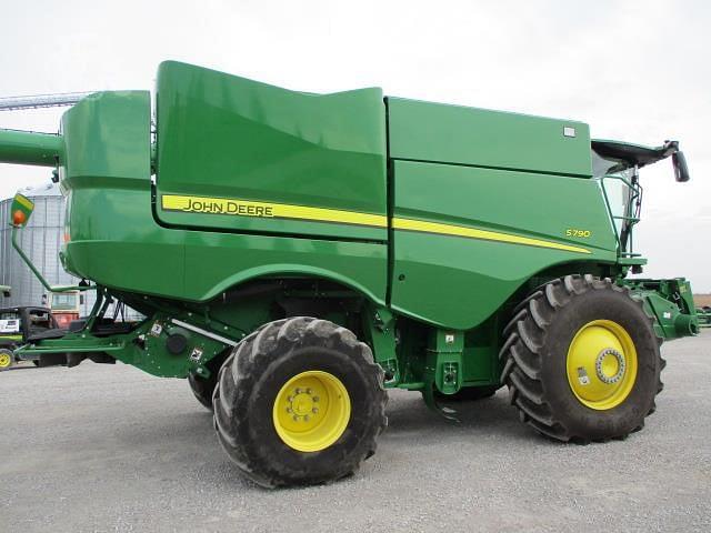 Image of John Deere S790 equipment image 4