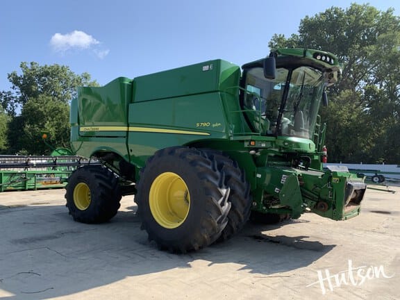Main image John Deere S790