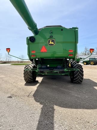 Image of John Deere S790 equipment image 4