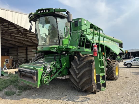 Image of John Deere S790 Primary image