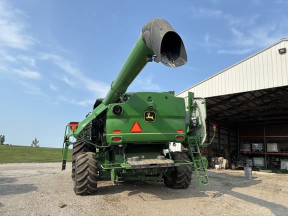 Image of John Deere S790 equipment image 4