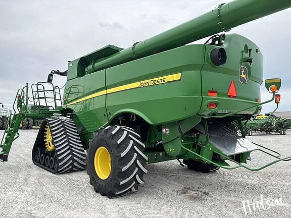 Image of John Deere S790 equipment image 4