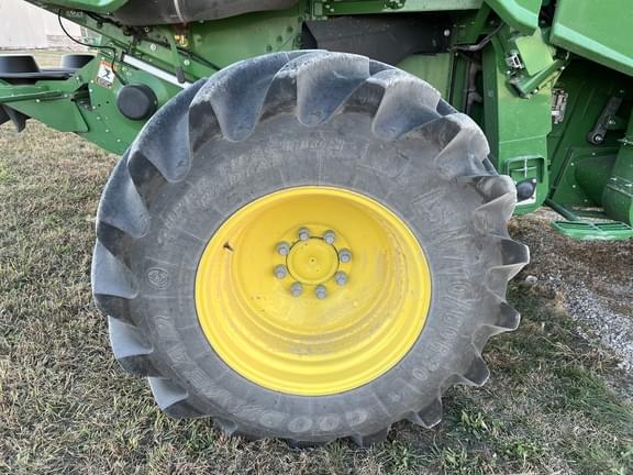 Image of John Deere S790 equipment image 2