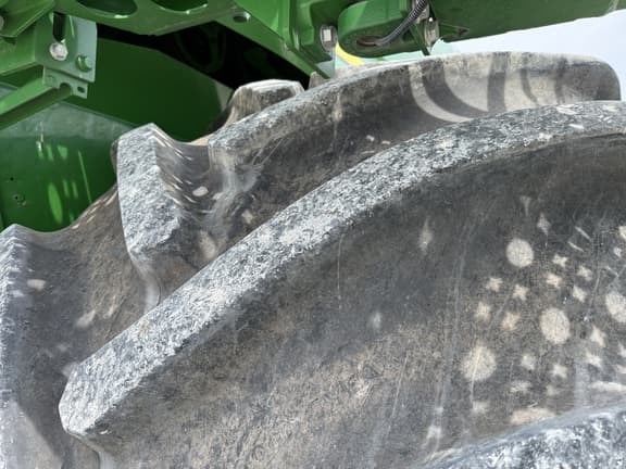 Image of John Deere S790 equipment image 1
