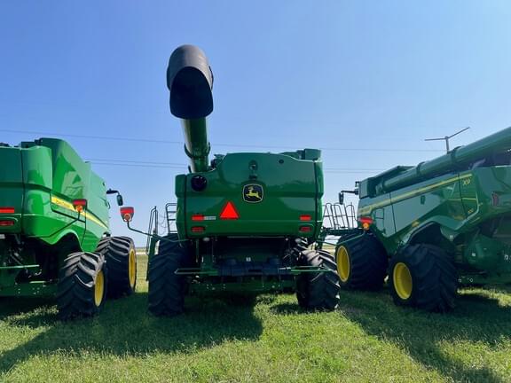 Image of John Deere S790 equipment image 3