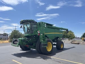 2021 John Deere S790 Image