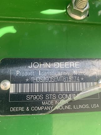 Image of John Deere S790 equipment image 2