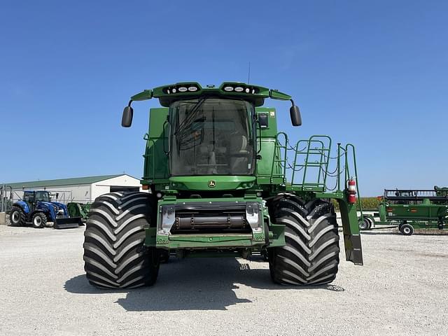 Image of John Deere S790 equipment image 2