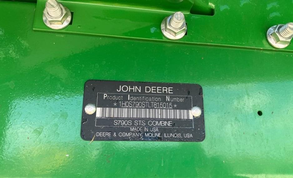 Image of John Deere S790 Image 0