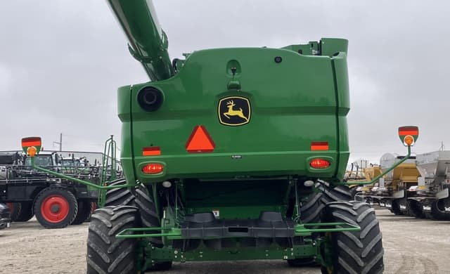 Image of John Deere S790 equipment image 3