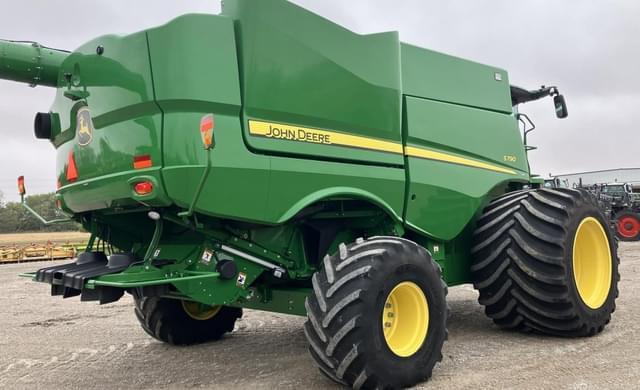 Image of John Deere S790 equipment image 4
