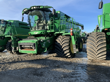 Main image John Deere S790
