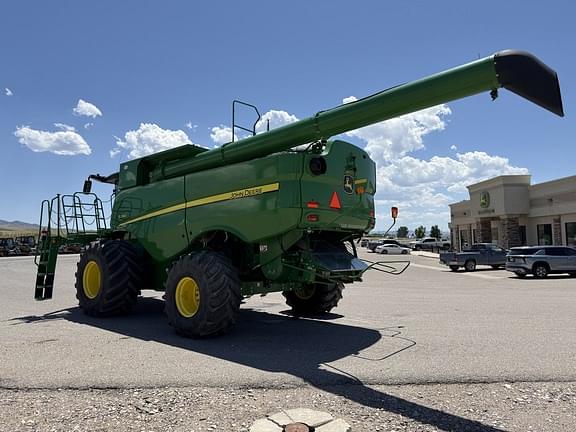 Image of John Deere S790 equipment image 2