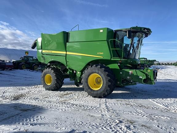 Image of John Deere S790 Primary image