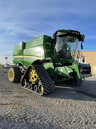 Image of John Deere S790 Primary image