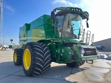 Main image John Deere S790