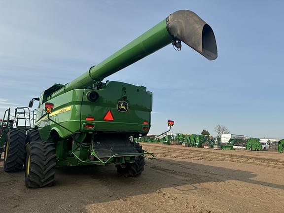 Image of John Deere S790 equipment image 4