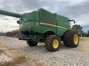 Main image John Deere S790 9