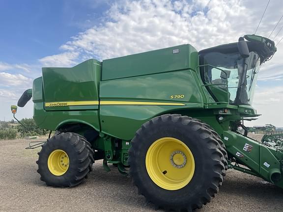 Image of John Deere S790 Primary image