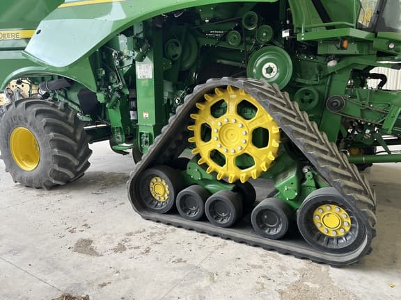 Image of John Deere S790 equipment image 4