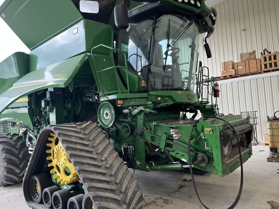 Image of John Deere S790 equipment image 2