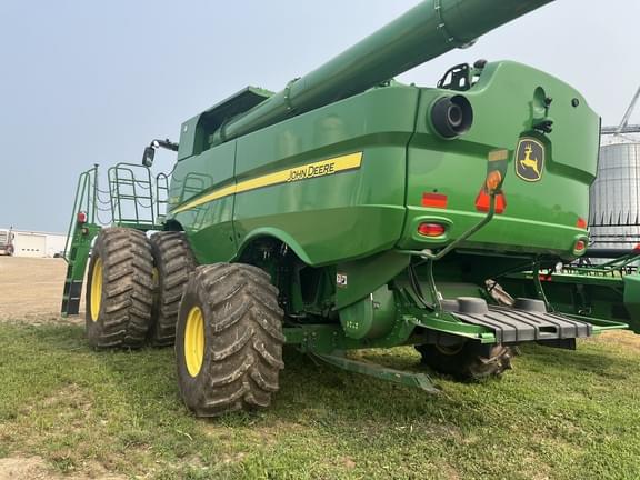 Image of John Deere S790 equipment image 2