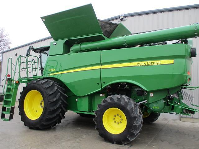 Image of John Deere S790 equipment image 4