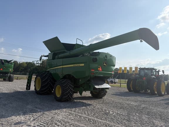 Image of John Deere S790 equipment image 2