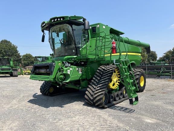 2021 John Deere S790 Equipment Image0
