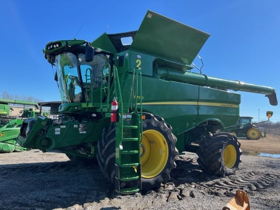 2021 John Deere S790 Equipment Image0