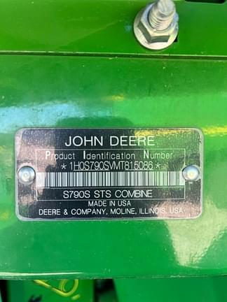 Image of John Deere S790 equipment image 1