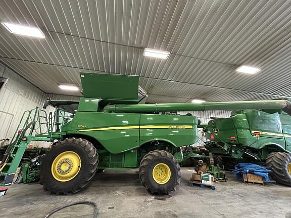 Image of John Deere S790 Primary image