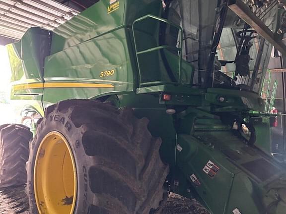Image of John Deere S790 equipment image 2