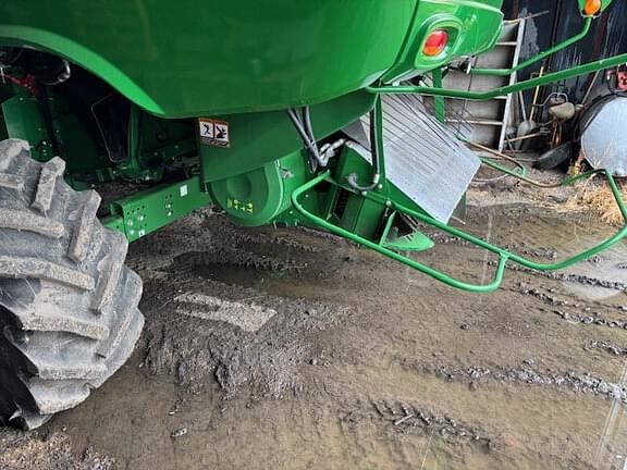 Image of John Deere S790 equipment image 4