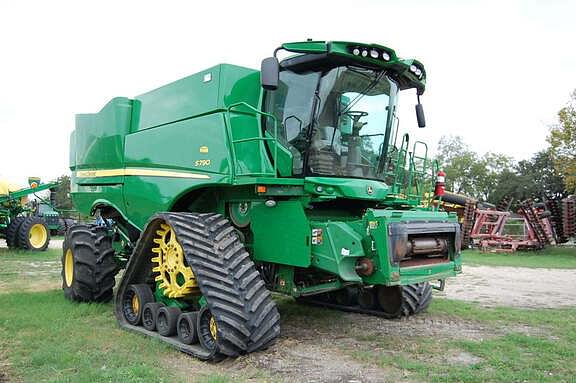 Image of John Deere S790 Primary image