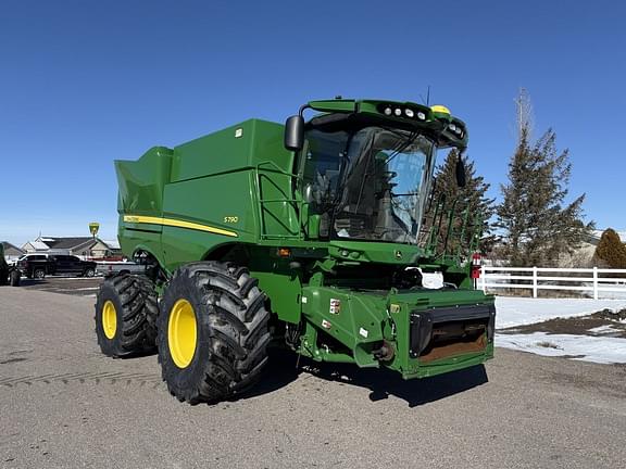 Image of John Deere S790 Primary image